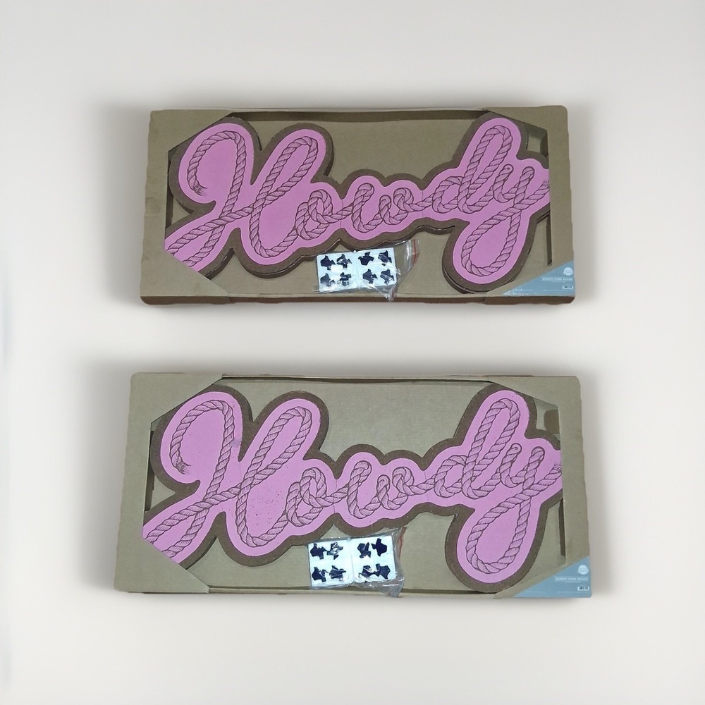 Destination Holiday Pink Howdy 2 Corkboard & 8 Texas Pins Dorm Bedroom Western
